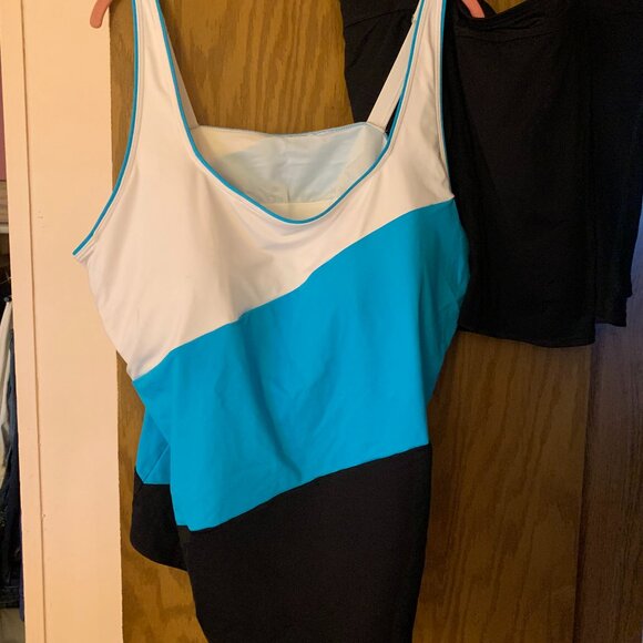 Lands End Swim Tankini - Picture 1 of 3